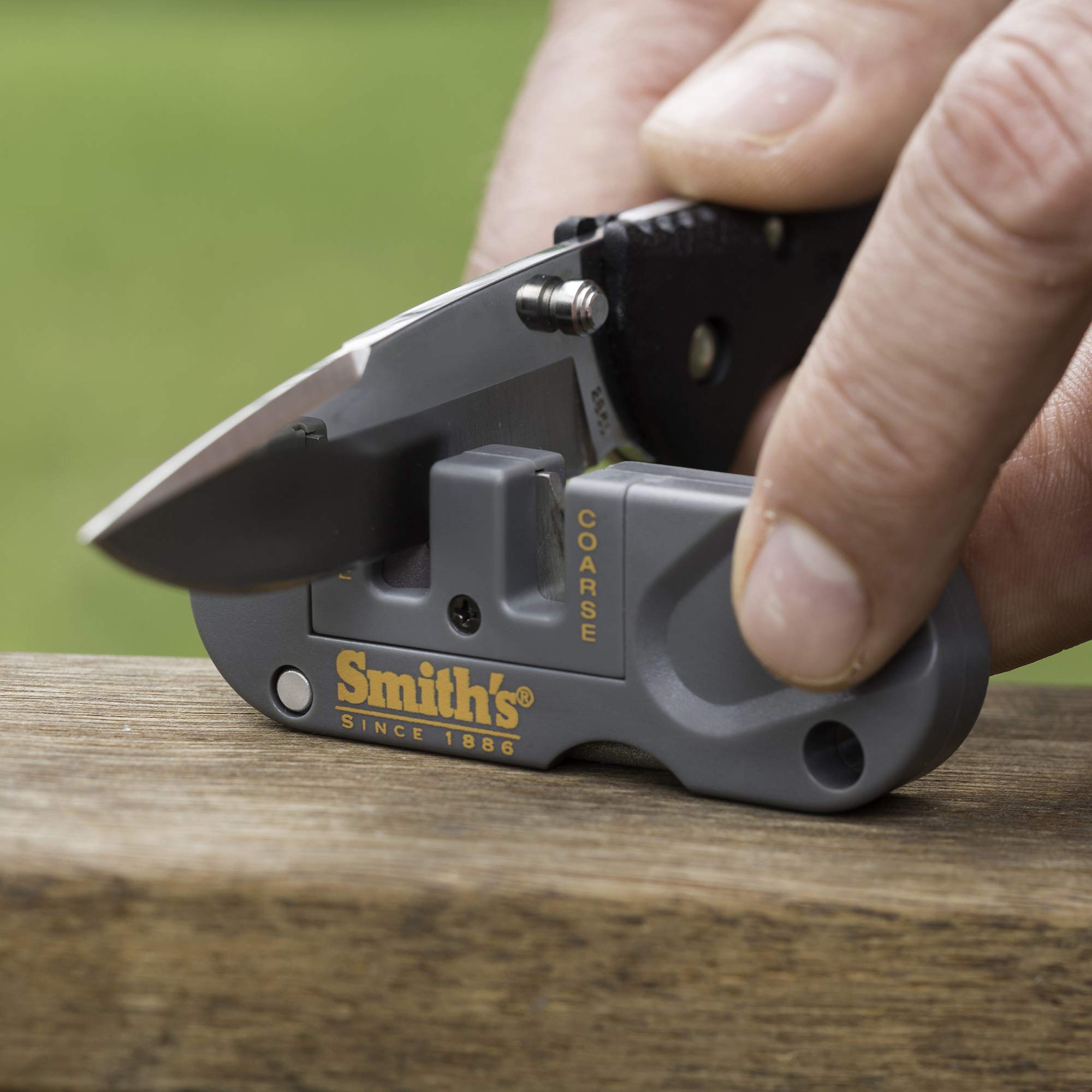 Smith's PP1 Pocket Pal Knife Sharpener Preset Carbide & Ceramic Stone Sharpeners Fold-Out - Image 3