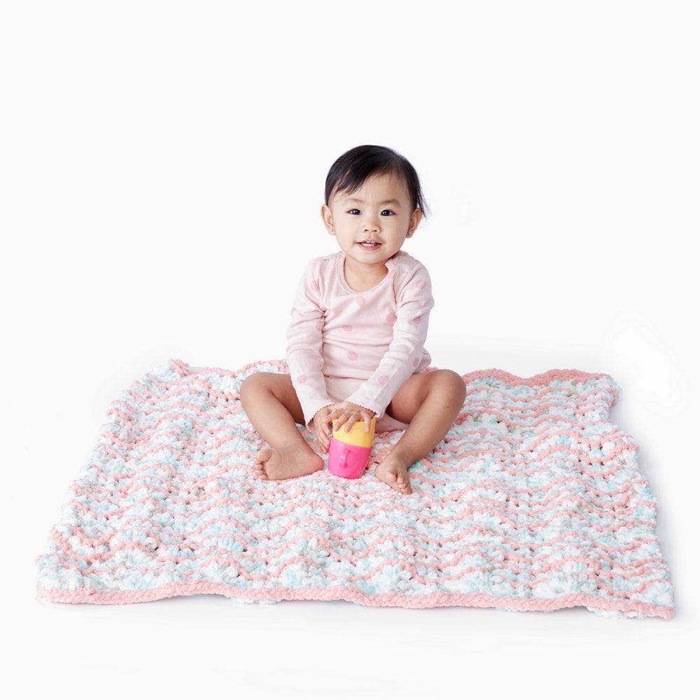 Bernat Baby Blanket Yarn, 3.5oz, Super Bulky 6 Gauge - Pink - Single Ball Machine Wash & D - Image 4