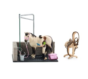 Schleich Horse Club, Horse Gifts for Girls and Boys, Horse Wash Area Horse Set with Horse