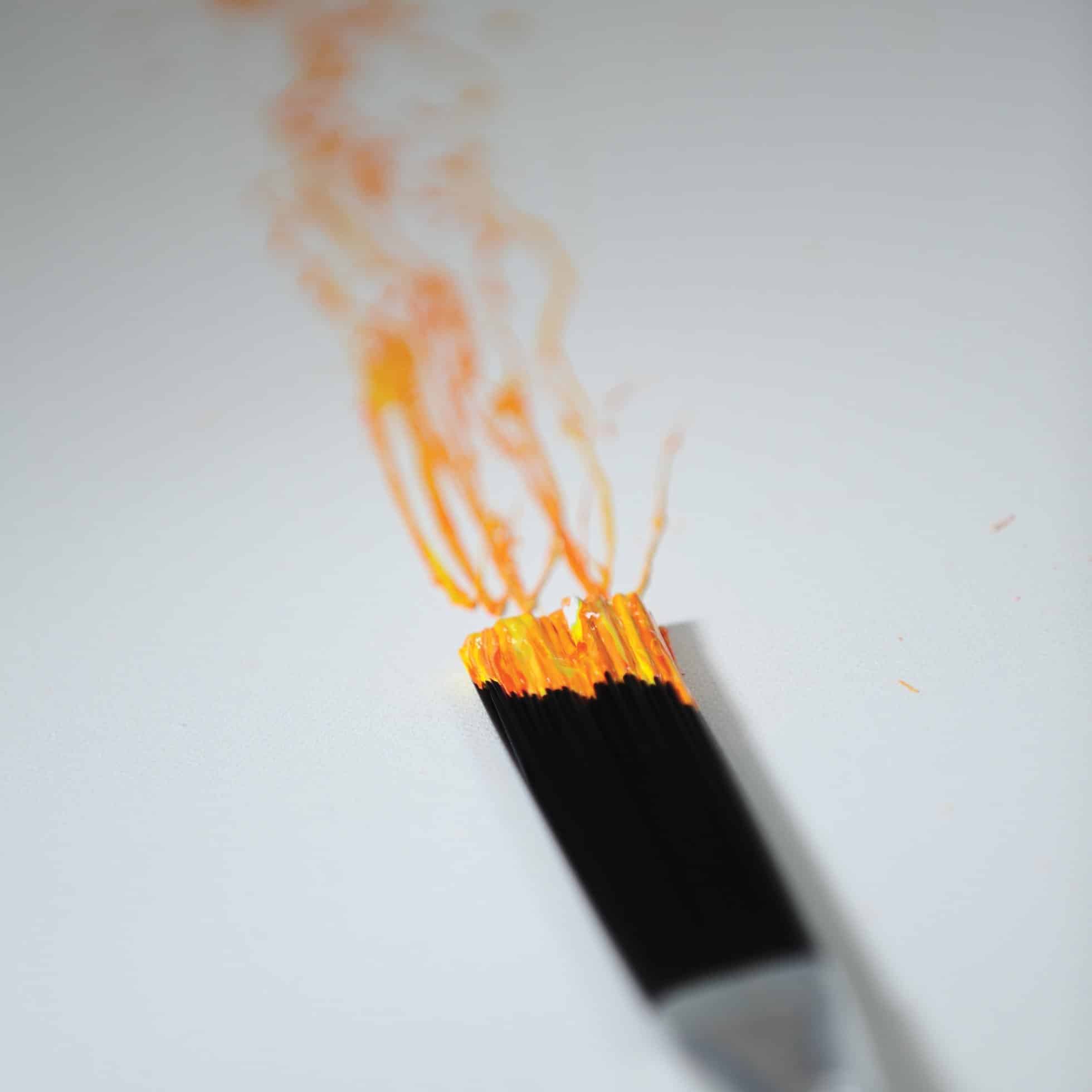 Liquitex Professional Freestyle Large Scale Brush, Splatter - Flat, Black (1301102) - Image 2